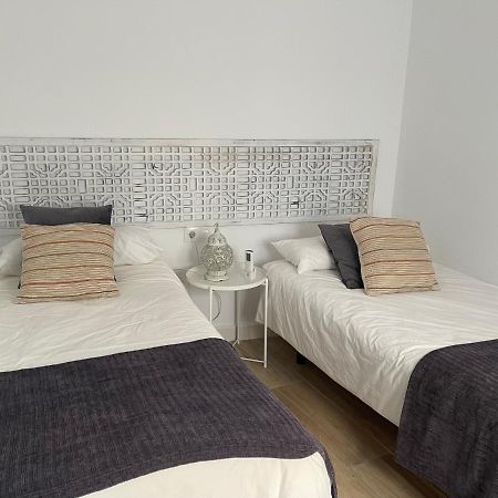 Apartamentos La Higuera 1 Rota Esterno foto